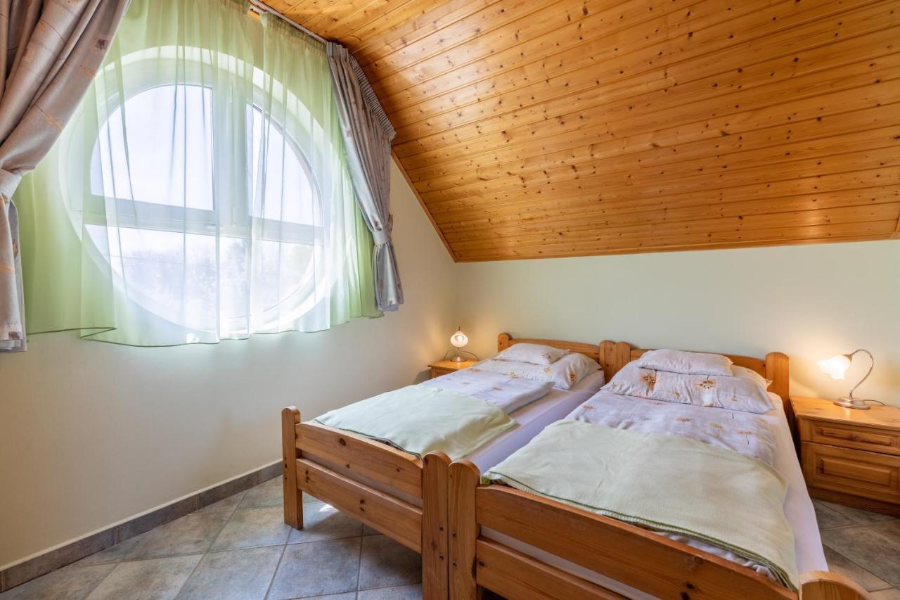 Aranyapartman Hajduszoboszlo Ngoại thất bức ảnh